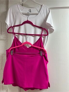 3 pc Express Berry pink tank top/skort/whote t-shirt